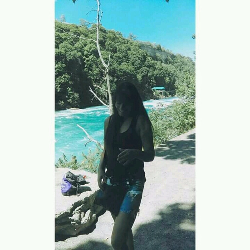 Meet your Posher, Lori